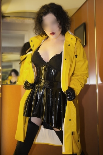 Mistress Nora 36 Escort Wien